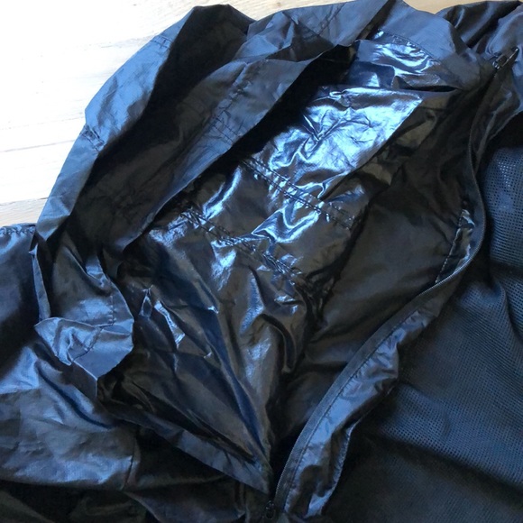 Avalanche Weather Shield Running Shell - Picture 12 of 14